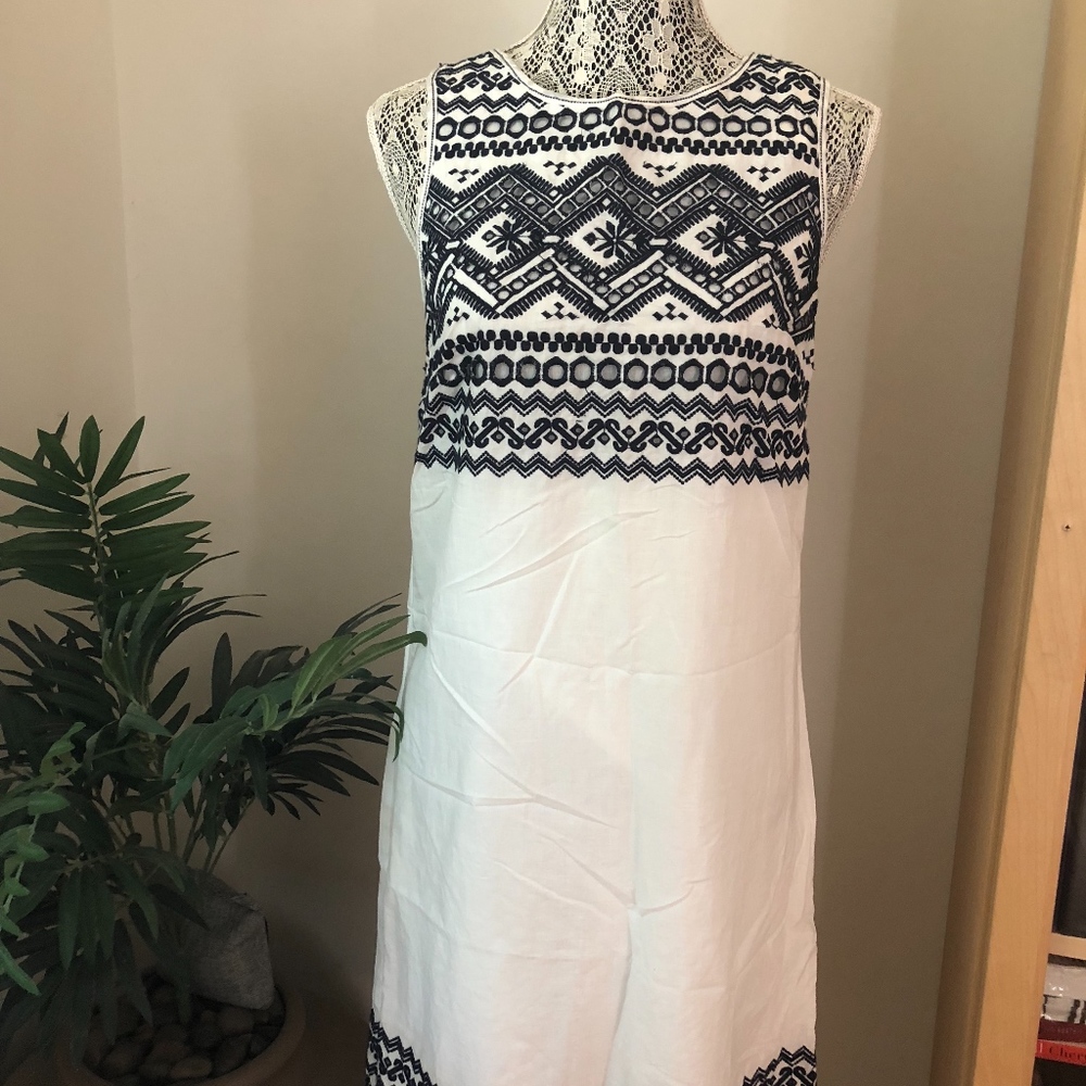 Max Studio | Shift Dress